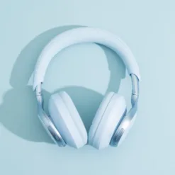 Noise-Canceling Headphones - Over-Ear Design - Scalehato